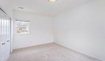 2925 N Knightsbridge Cir, Ann Arbor, MI 48105