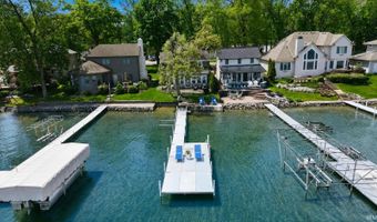 6366 W South Lk Gage Dr, Angola, IN 46703