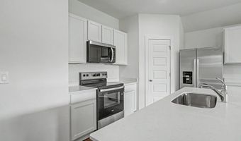 512 S Cherry St, Beebe, AR 72012