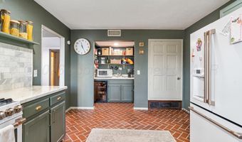 907 BROADMOOR St, Amarillo, TX 79106