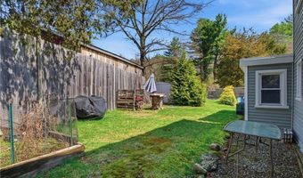 48 Overlea Rd, North Smithfield, RI 02896