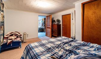 214 S Elm St, Albion, IN 46701