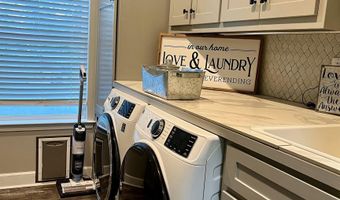 3526 Hilldale Rd, Alexander, AR 72002