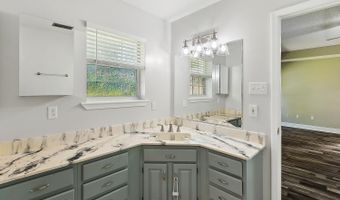 168 Sarah Victoria Dr, Belle Chasse, LA 70037