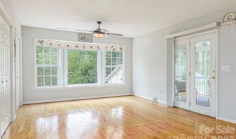 352 Cedar Ln, Arden, NC 28704