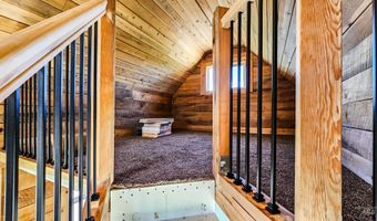 101 Sixty Ln, Cascade, ID 83611