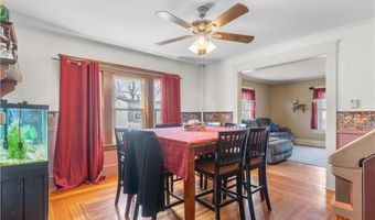 32 Union St, East Greenwich, RI 02818