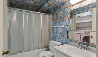 6 CHASE HALL, Dover, DE 19904