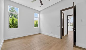 5718 TYBEE ISLAND Dr, Apollo Beach, FL 33572