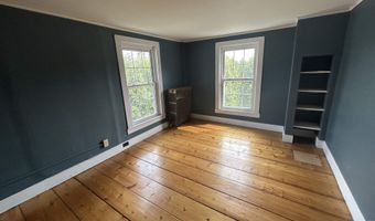 221 S Main St, Cambridge, VT 05444