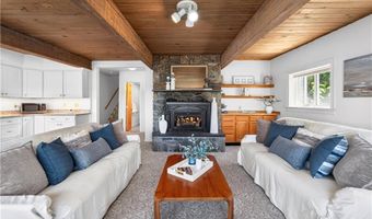 63 Teed Ave, Barrington, RI 02806