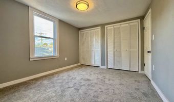 29 Fordway St, Derry, NH 03038