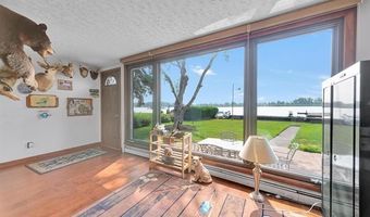 429 Edgewater, Algonac, MI 48001