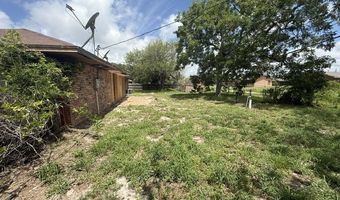 1322 W Palm Dr, Aransas Pass, TX 78336