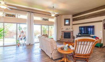 8136 Cayenne Dr NW, Albuquerque, NM 87120