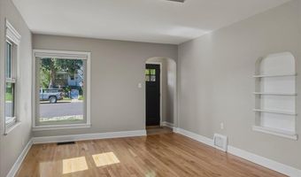 813 W 2ND Ave, Cheyenne, WY 82001