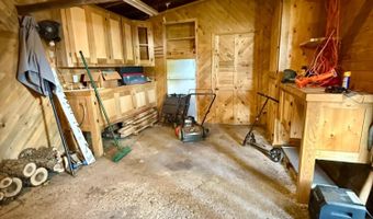 325 HUDSON St, Antigo, WI 54409