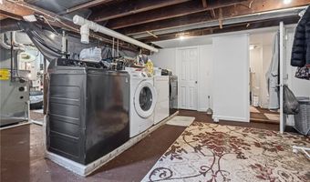 2112 Blenheim Ave, Alliance, OH 44601