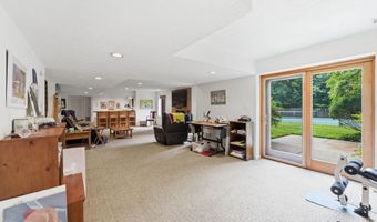 8004 SPLIT OAK Dr, Bethesda, MD 20817