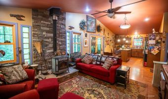 1379 Sandusky Rd, Albany, OH 45710