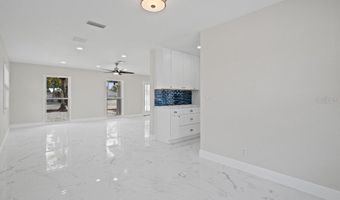 1024 SPINDLE PALM Way, Apollo Beach, FL 33572