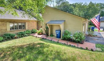 123 Pine Glen Dr, East Greenwich, RI 02818