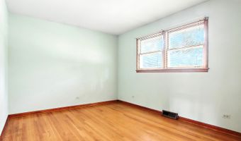 506 E Valley Ln, Arlington Heights, IL 60004