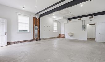 6524 27TH St N, Arlington, VA 22213