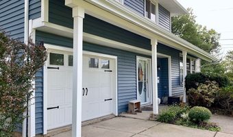 693 Edgewater Dr, Amherst, NY 14228