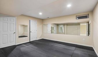 42855 CHATELAIN Cir, Ashburn, VA 20148