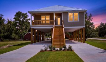 10113 Bald Eagle Dr, Biloxi, MS 39532