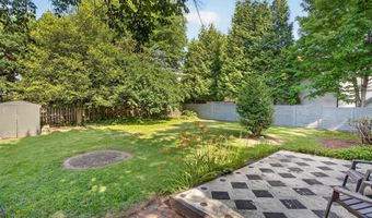 7803 MARBURY Rd, Bethesda, MD 20817