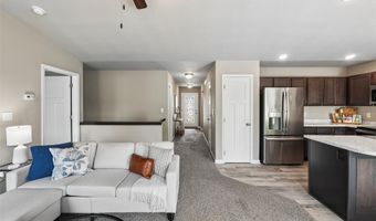 2016 2nd St SW, Altoona, IA 50009