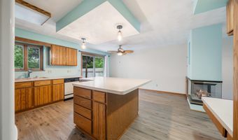 2232 N CLOUDVIEW Dr, Appleton, WI 54914