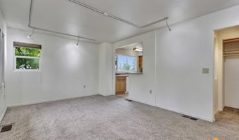 1558 E St, Anchorage, AK 99501