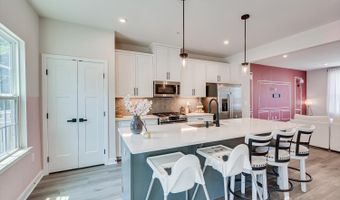 220 Anchor Way, Aberdeen, NJ 07721