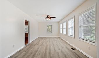 77 Tourtellot Hill Rd, Glocester, RI 02814