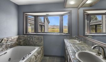 217 Kingsbury Ln, Bellevue, ID 83313