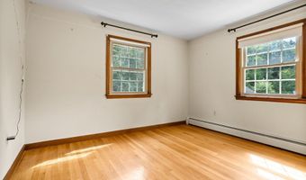 26 Willard Rd, Ashburnham, MA 01430