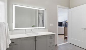 925 FAIRFAX St N 102, Alexandria, VA 22314