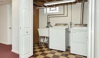 8422 Niver Ave, Allen Park, MI 48101