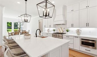 605 NORTHWOODS Dr, Abita Springs, LA 70420
