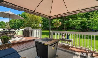 8150 Country Pine Dr SE, Alto, MI 49302