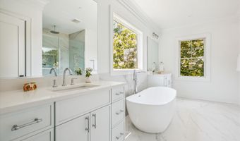 10033 CLUE Dr, Bethesda, MD 20817
