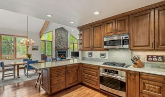 860 Deer Blvd, Avon, CO 81620