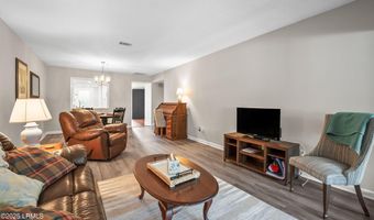 1 Marsh Harbor Dr A, Beaufort, SC 29907