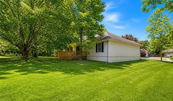 1 Mills Ln, Bella Vista, AR 72714