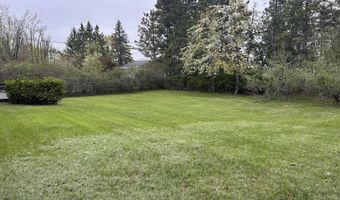 163 Island View Dr, Alpena, MI 49707