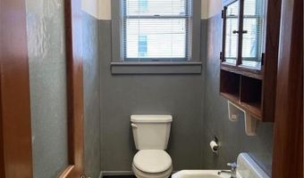 30 E 4th Street Unit 2Nd Floor 2Nd Floor, Bethlehem, PA 18015
