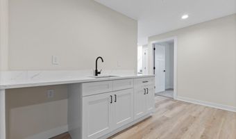 4510 NW 17th St, Ankeny, IA 50023